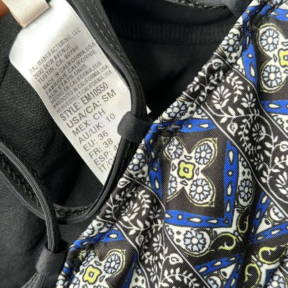 Ella Moss Printed One-Piece Swimsuit Size Small - Picture 8 of 9